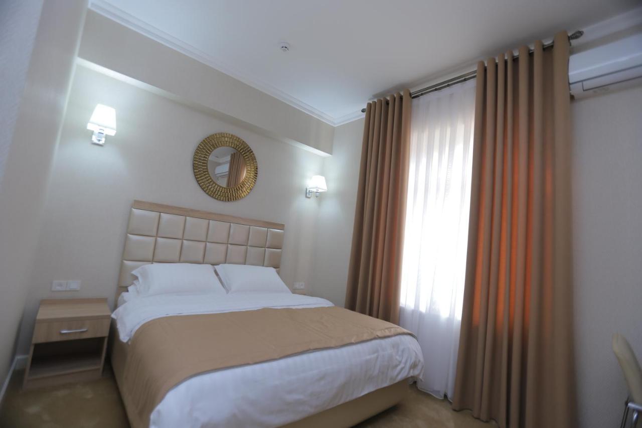 Velara Hotel Tashkent Ngoại thất bức ảnh