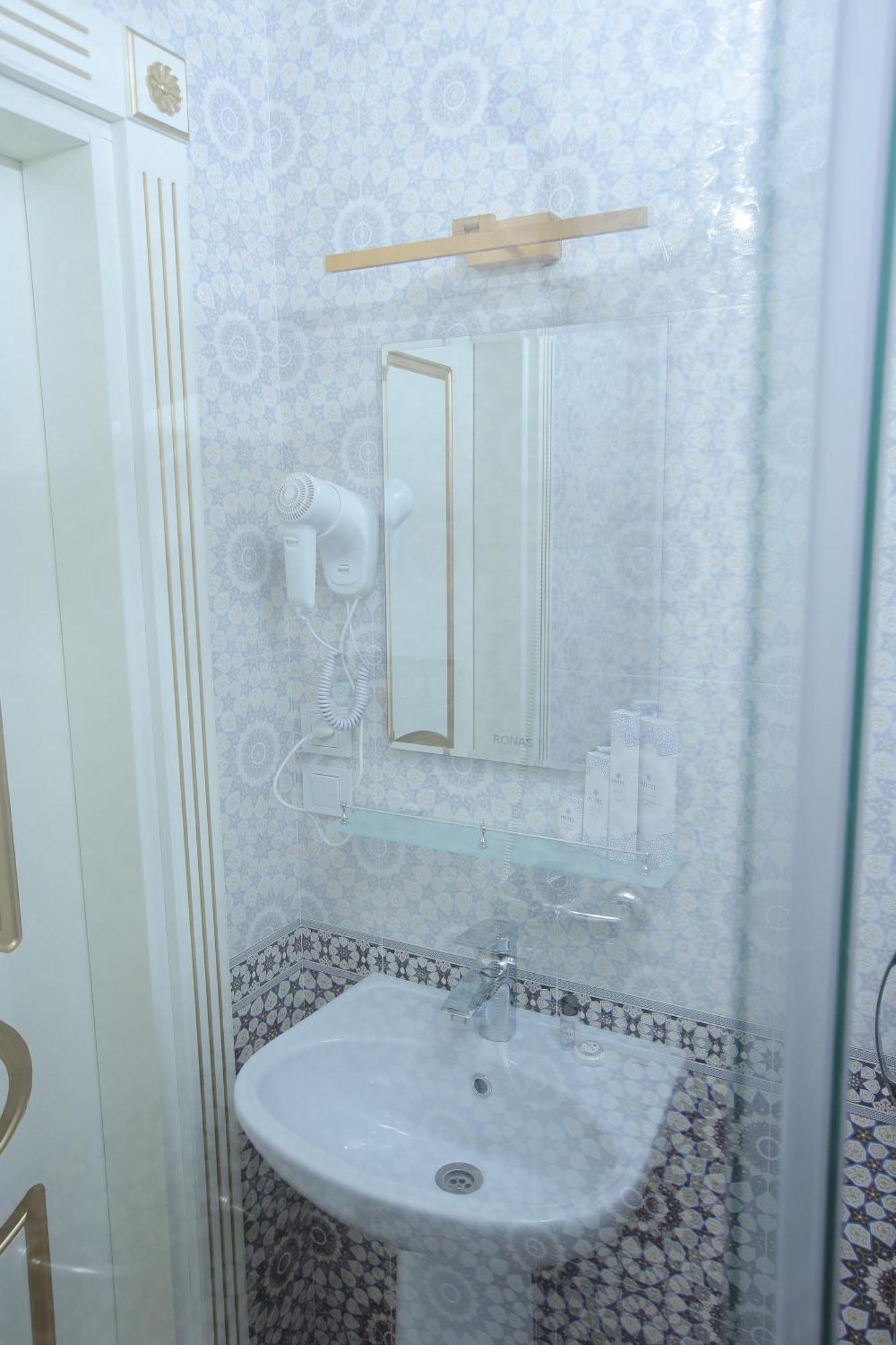 Velara Hotel Tashkent Ngoại thất bức ảnh